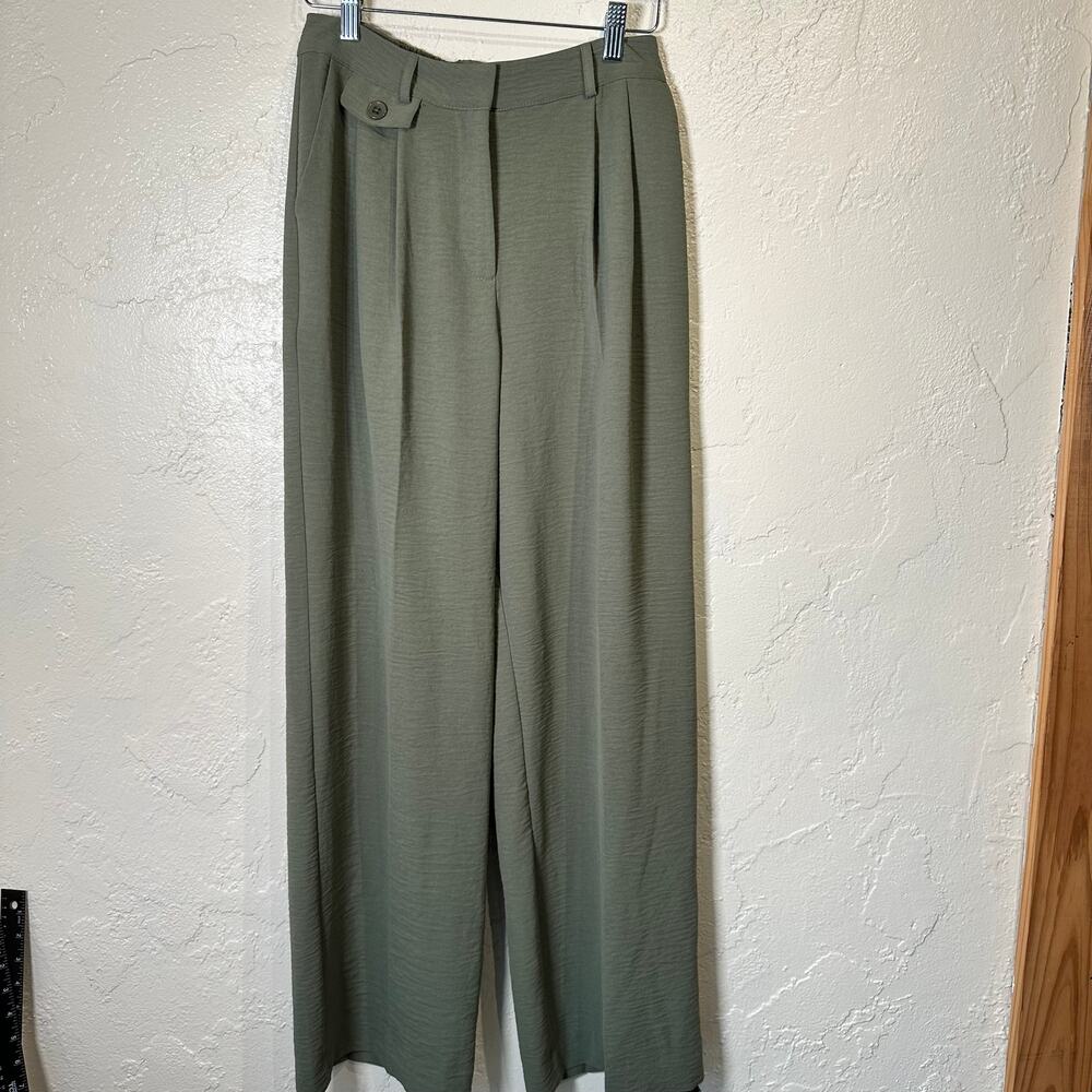 NWT $89 Laundry by Shelli Segal XS lt olive green pleated wide leg dress pants